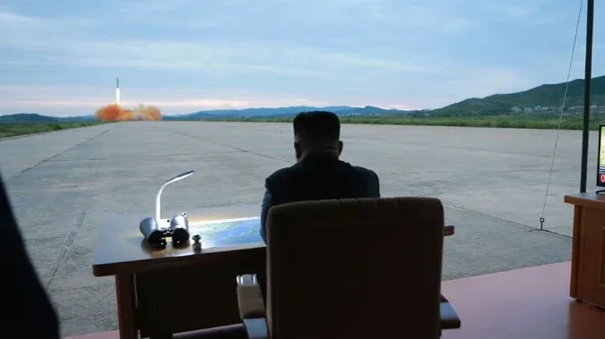 Kim_wathing_missiles_cbc4798470d2