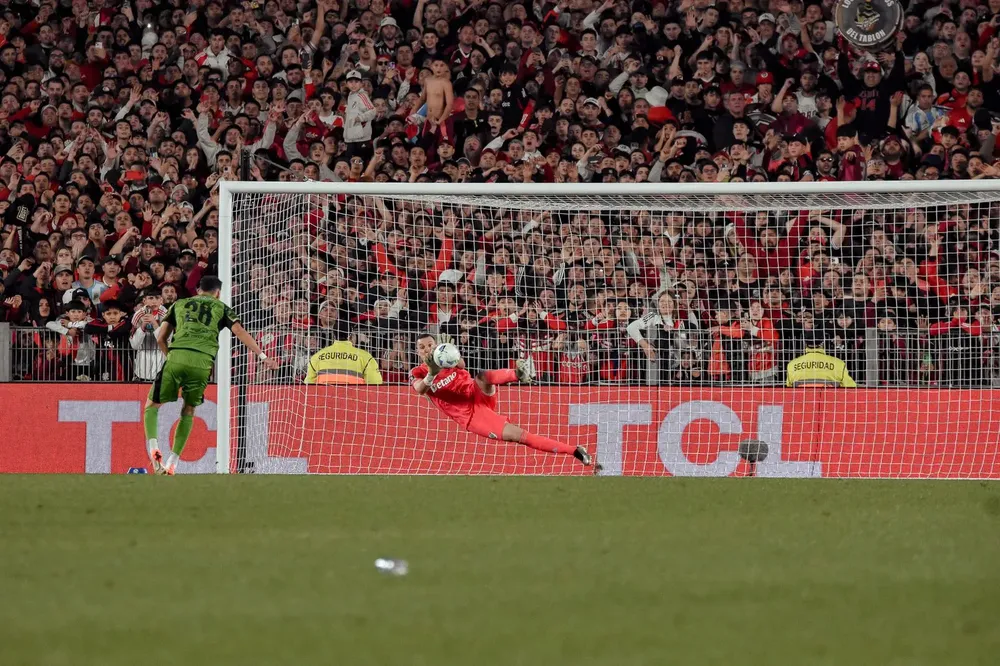 WhatsApp Image 2025-08-21 at 23.53.32