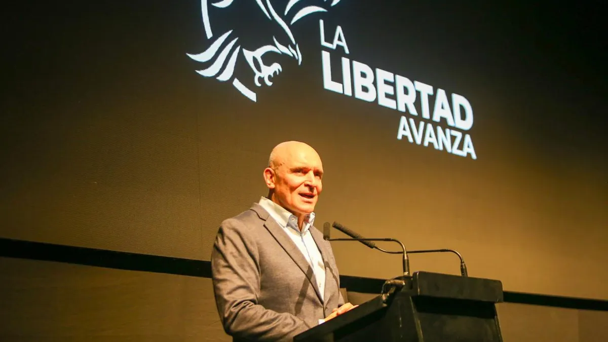jose-luis-espert-el-elegido-javier-milei-par-encabezar-la-lista-dipuatdos-nacionales-lla-la-provincia-buenos-aires-foto-llajpeg