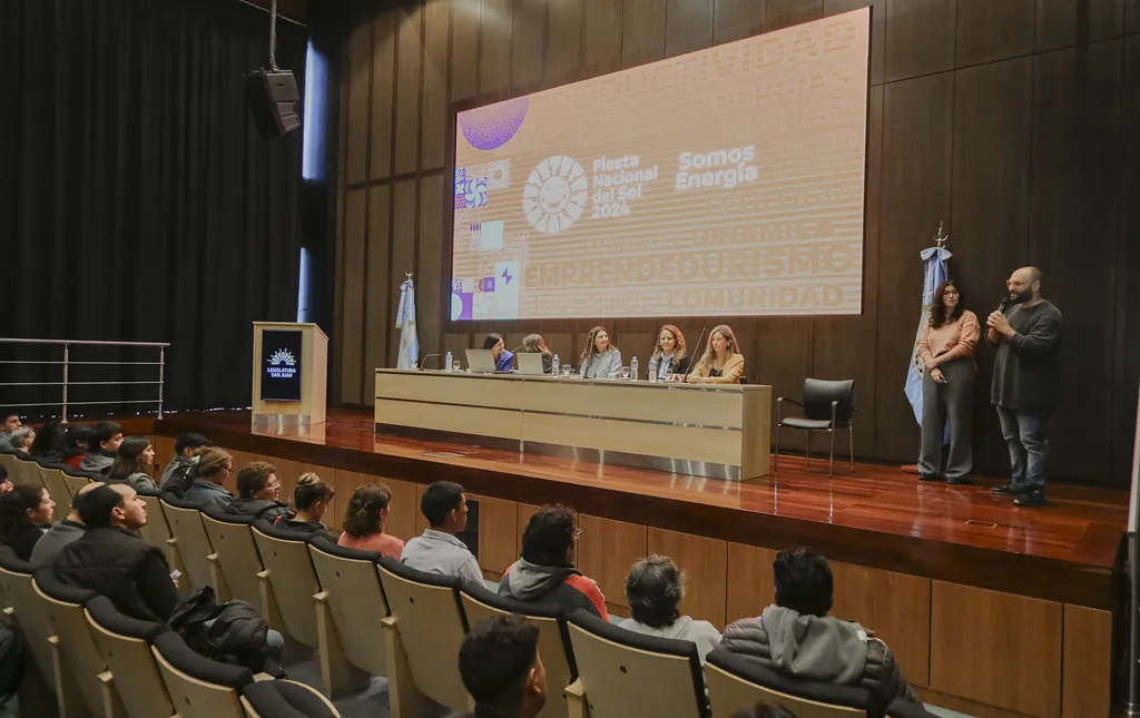 54087784306_bccf5d5aea_b