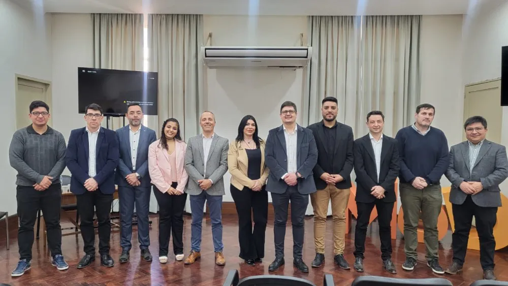 acf22f3f7a556f21f3df3298c05b83c5_XL