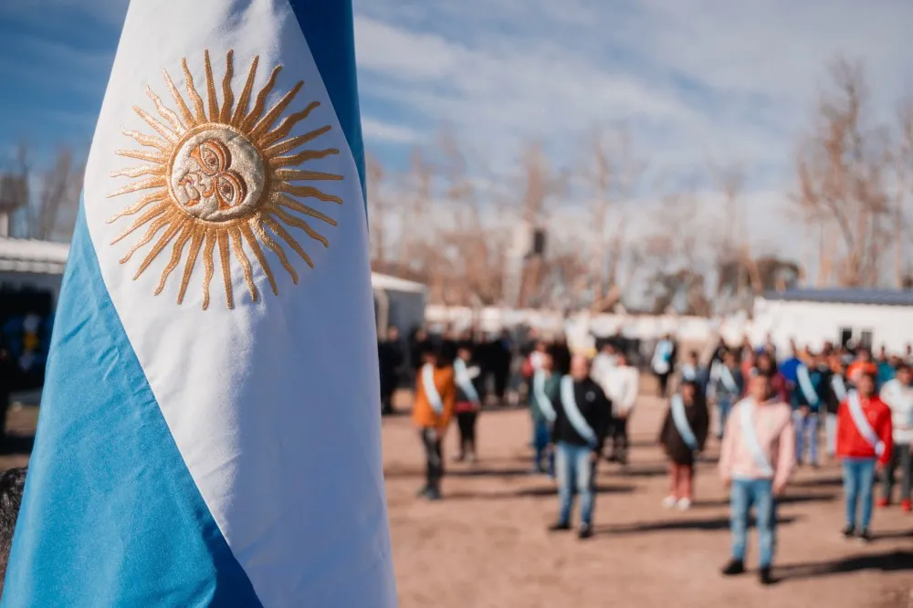 0d7497f8dea3942c41e7f95d0aaad4b2_XL