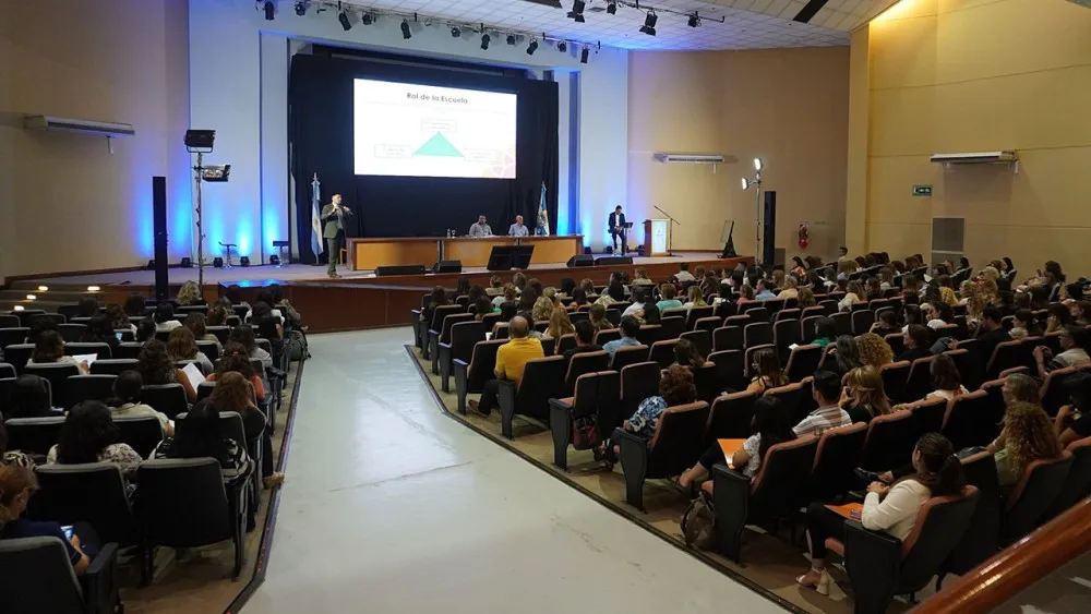 ffaa463d9529babfb8912ba556132d13_XL