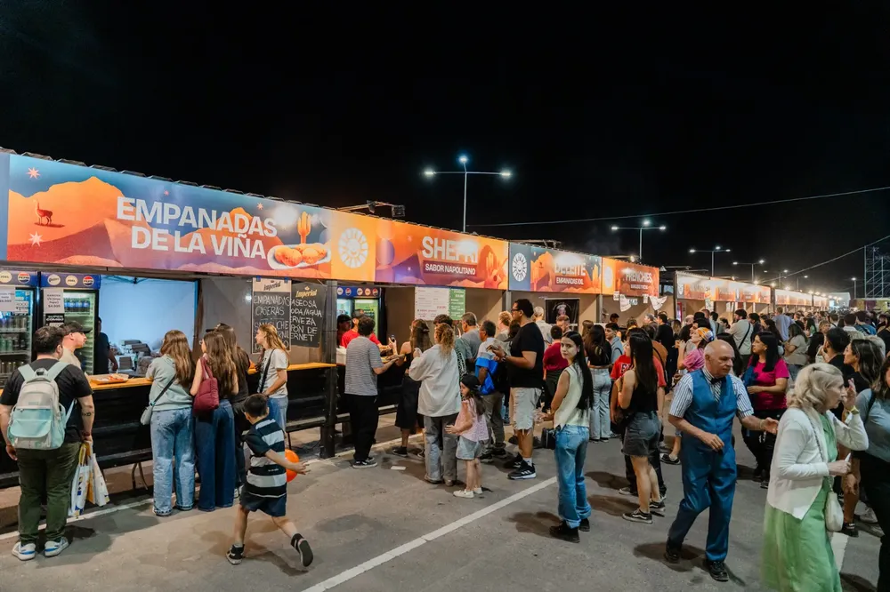 WhatsApp Image 2025-11-22 at 23.47.33