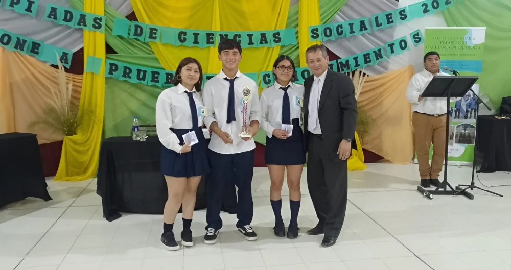 3c63e9ac4be0d2ccaaa85e577336ef51_XL