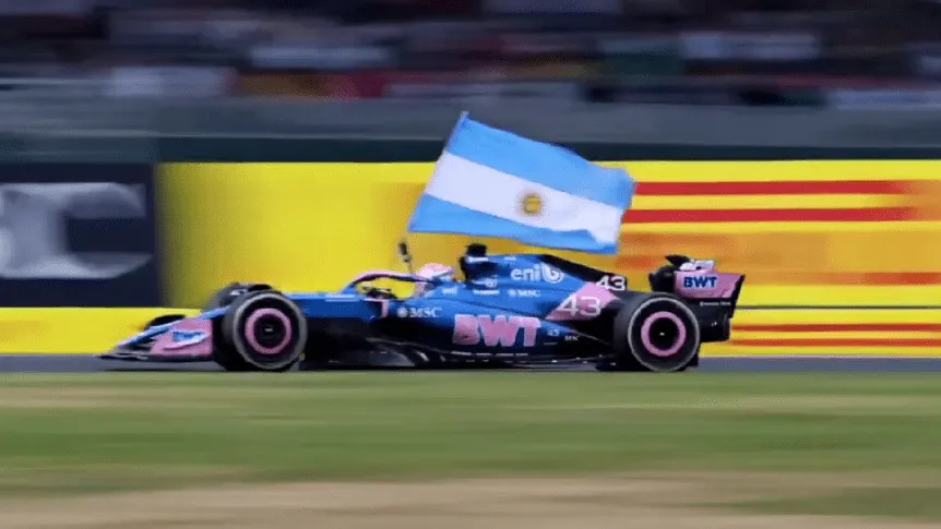 colapinto-flamea-la-bandera-argentina_862x485