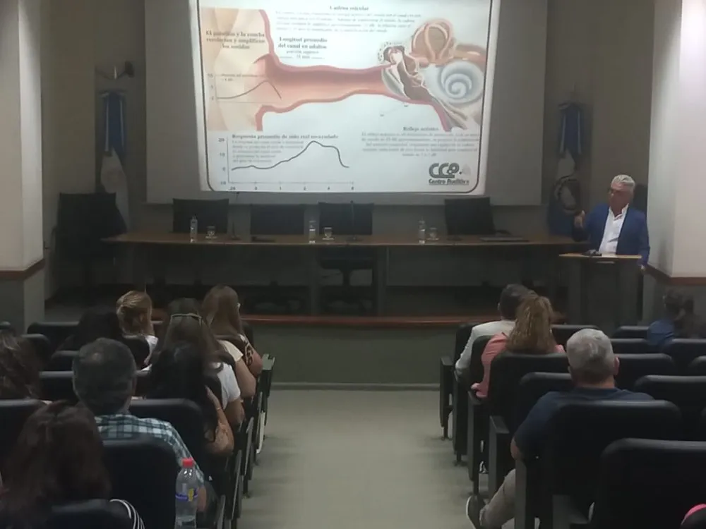 38f81325c8ee552e827990b2ba97f8c5_XL